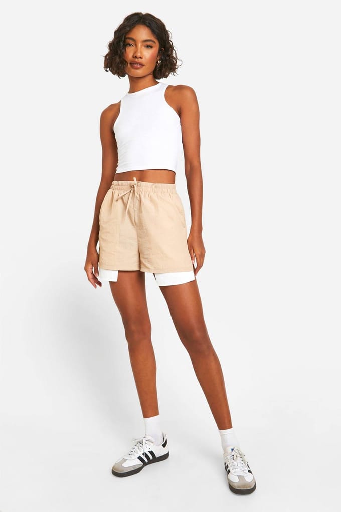 boohoo Dames Hoge geweven shorts met pocketdetails | Steen | Maat: 38