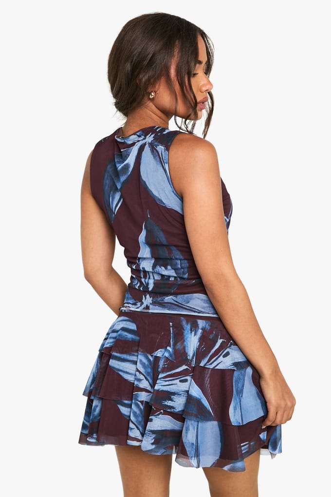 boohoo Dames Bloemenprint gestapelde mini-rok | Chocolate | Maat: 8