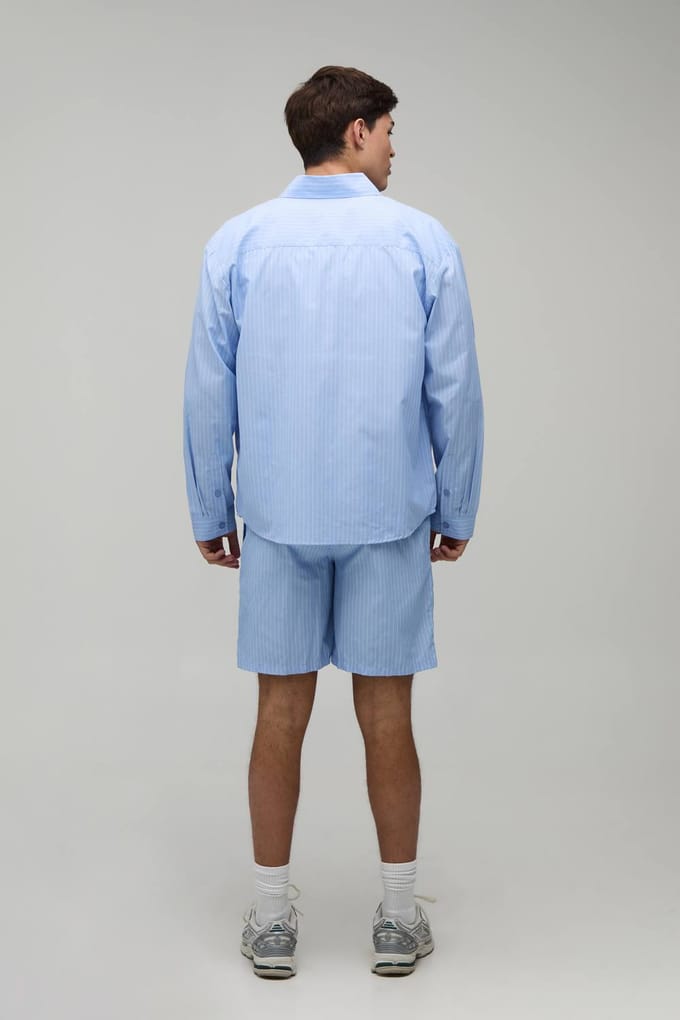 Gestreepte Poplin Oversized Shirt Met Gebogen Zoom & Baggy Short Set | Blue | Size Medium