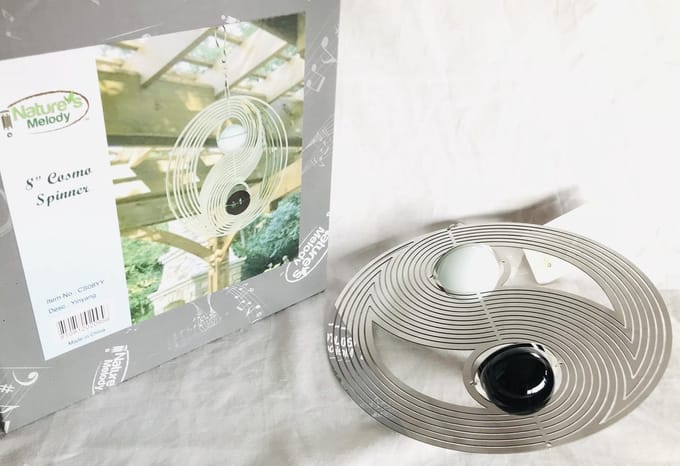 Cosmo Spinner - ca. 8" / 20 cm  windspinner Yin Yang met 2 glasKogels