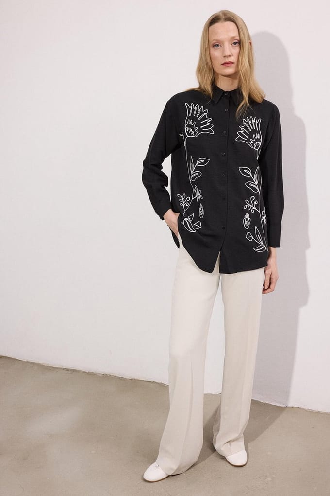 Touché Privé - Geborduurde blouse - Zwart - Dames