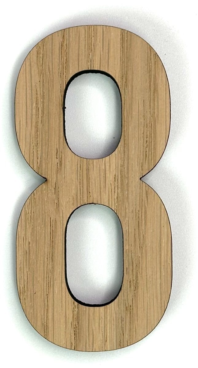 Houten cijfer 8 - 37 cm hoog