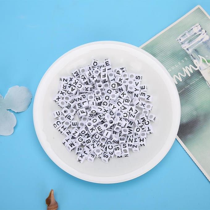 500 stuks Acrylkralen Vierkant DIY Handgemaakte Kralen Accessoires Engels Alfabet 6mm(Wit ) white