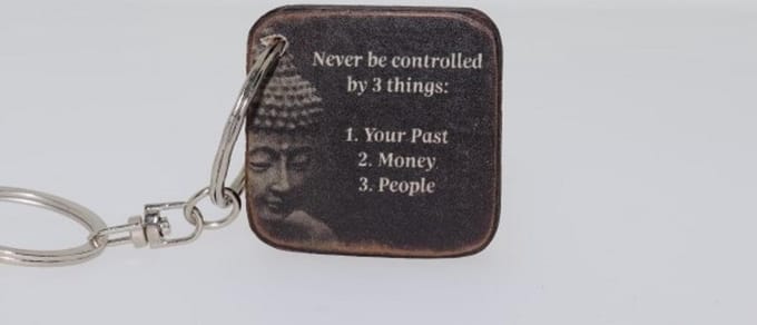 Quote sleutelhanger 3x3 cm Never be controlled by