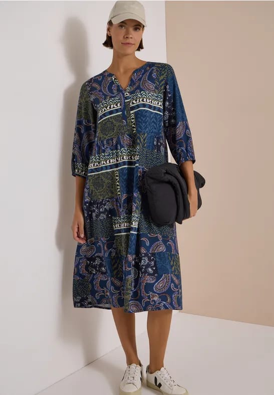 Midi-jurk met split in de hals en patchwork-print