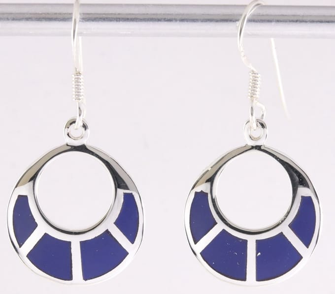 Ronde zilveren oorbellen met lapis lazuli