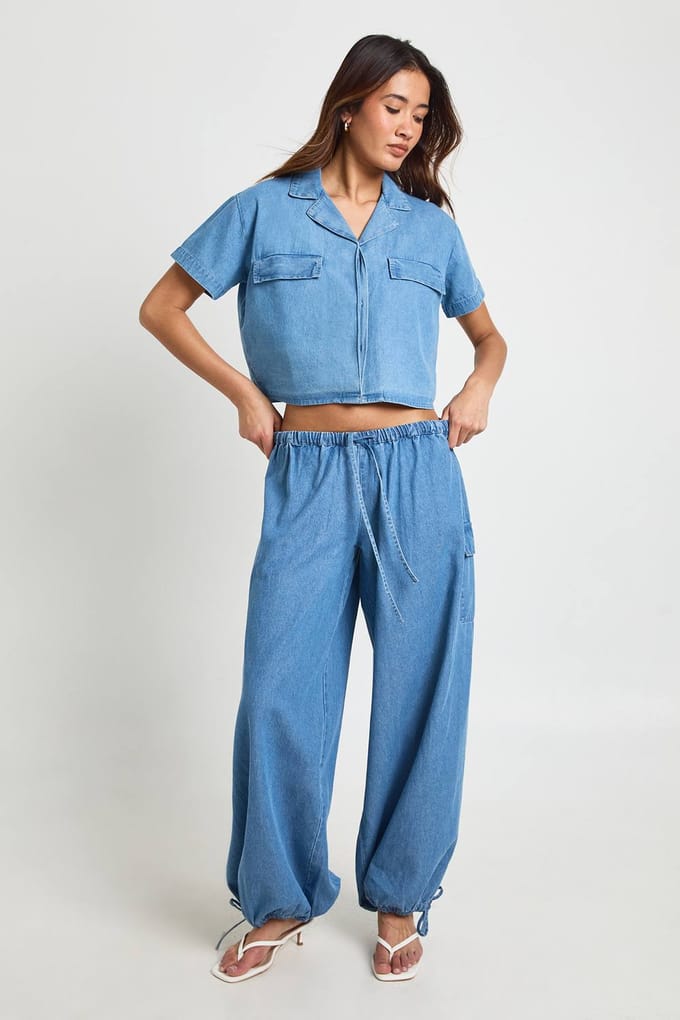 boohoo Dames Chambray Cropped Shirt Met Korte Mouwen | Medium Gebleekt | Maat: 44