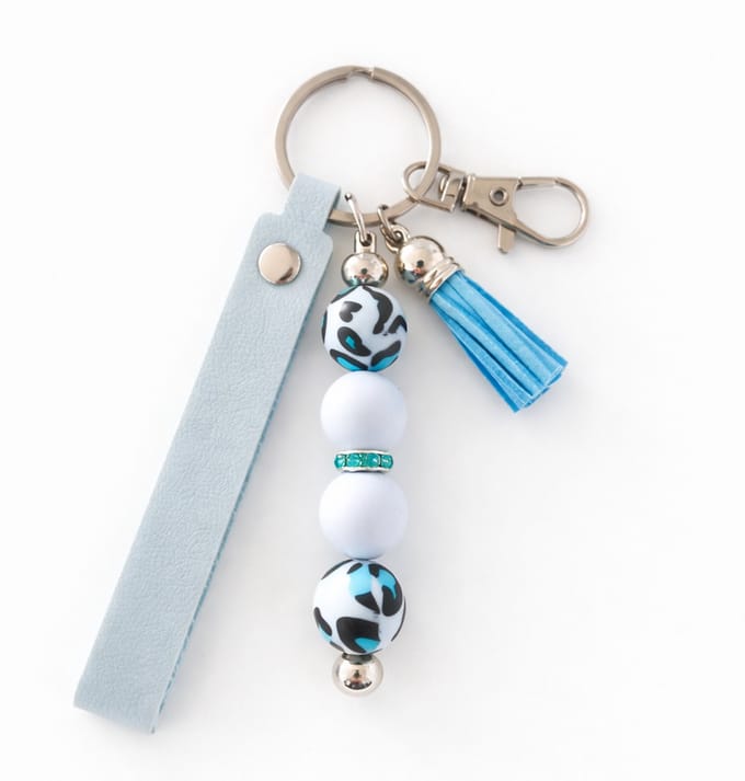 Sleutelhanger, tashanger met kralen en kwastje | pu leer | blauw