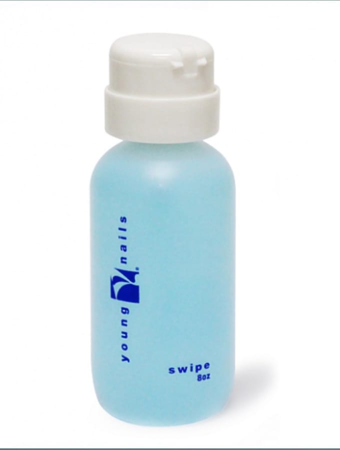 Young Nails Swipe 236 ml.