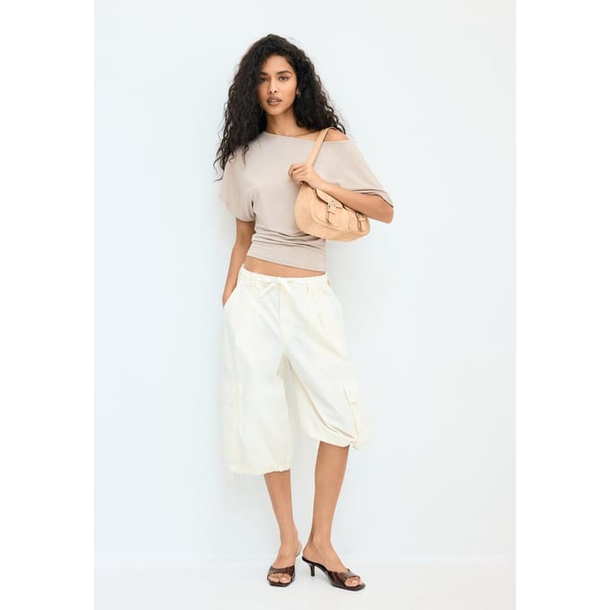 Stradivarius T-shirt met korte mouw en boothals  Bruin M