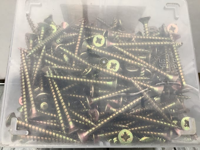 Houtschroef. 5.0 x 50mm. Lang. Platkop-pzd-2. 400 stuks. Sencys