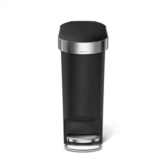 Simplehuman Slanke Plastic Pedaalemmer - 40 liter - Met zakkenrand - Zwart Kunststof