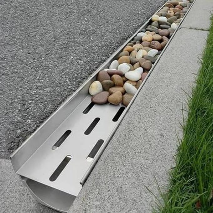 Afvoerrooster met Deksel - Watergoot - Wateroverlast Voorkomen - Robuuste SMC Constructie - 100 cm Lengte - Zilver
