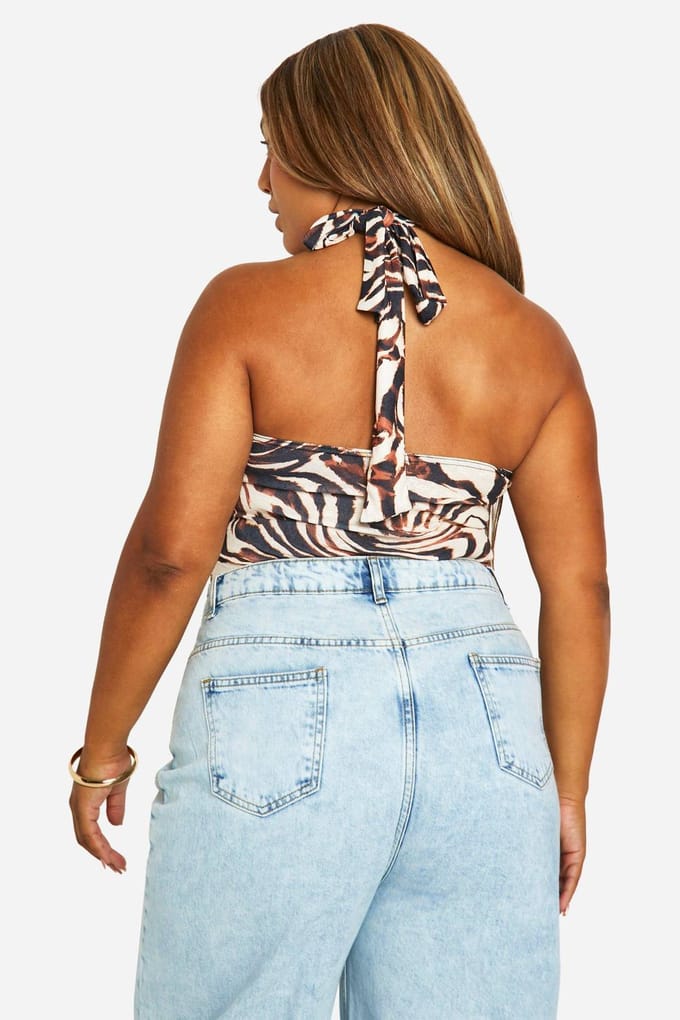 boohoo Dames Plus Dierenprint Uienvel Diep Uitsnijdende Top | Bruin | Maat: 56