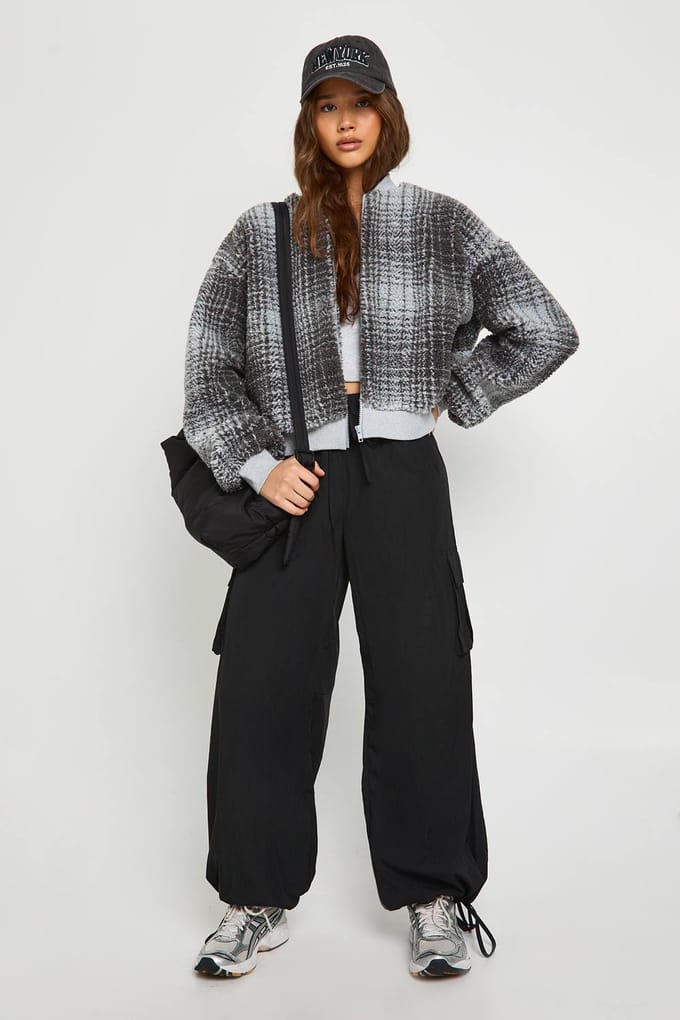 boohoo Dames Bekijk Teddy Bomberjack | Grey | Maat: 16