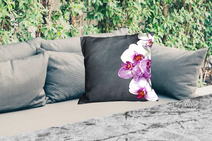 Buitenkussen Weerbestendig - Orchidee - Bloemen - Roze - Flora - 50x50 cm