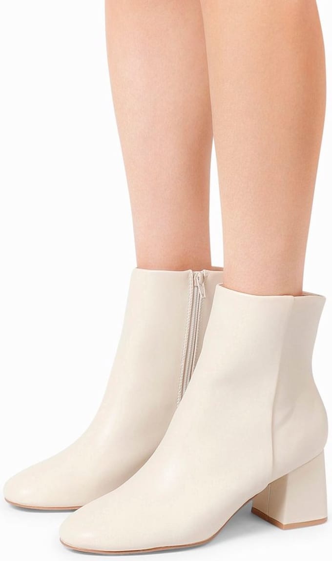 Sacha - Dames - Off white enkellaarsjes met blokhak - Maat 41