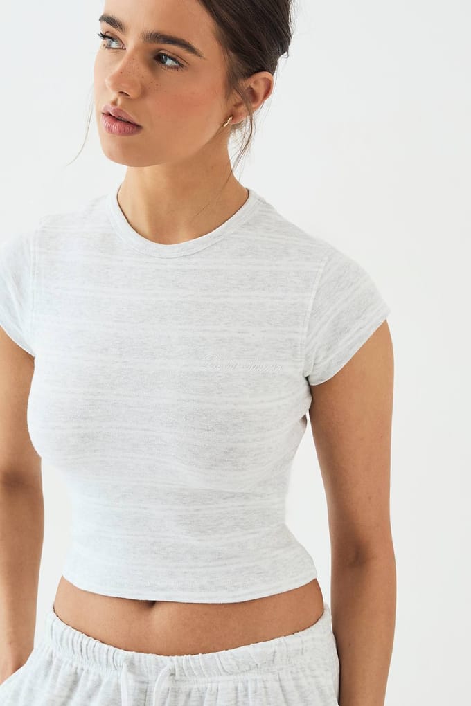 Dames DSGN Studio Gestreept Aansluitend Korte Mouwen Top | Ash Grey | Maat: Small