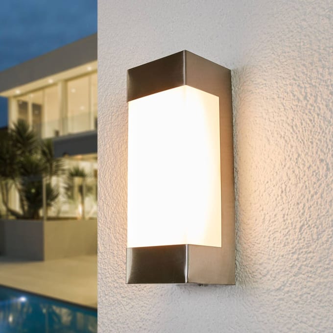 Lindby LED buiten wandlamp Severina, hoogte 25 cm, roestvrij staal
