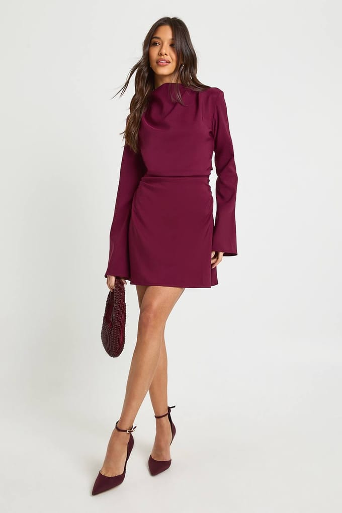 boohoo Dames Langmouwige geraffleerde hoge hals shiftjurk | Bordeaux Rood | Maat: 38
