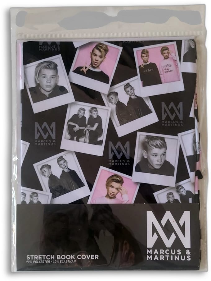 Marcus & Martinus Boekenkaft – A4 Rekbaar – Zwart/Wit/Roze met Polaroidprint – Stretch Kaft voor Boeken