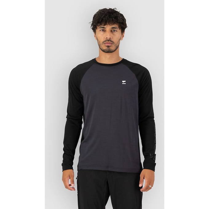 Mons Royale Tarn Merino Long Sleeve Tech Tee zwart