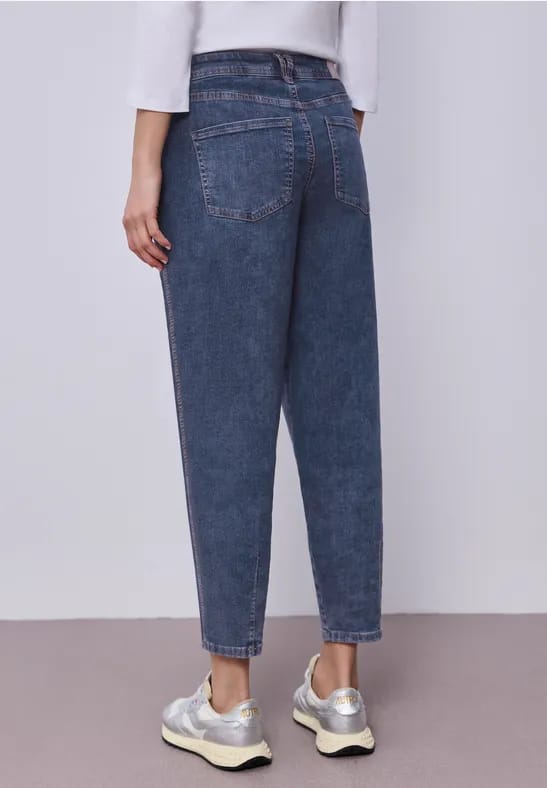 Barrel Leg jeans