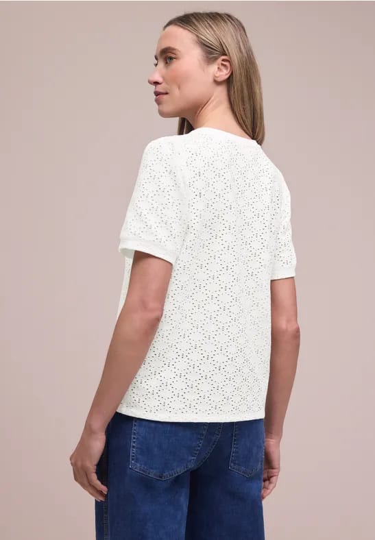 A325071 shirt w.cut out lace and pu