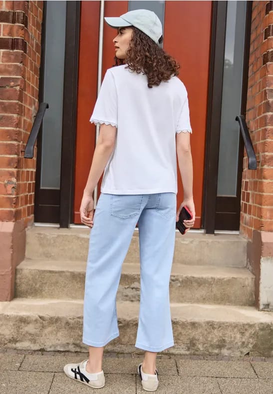 Shirt met gehaakte details op de mouwen