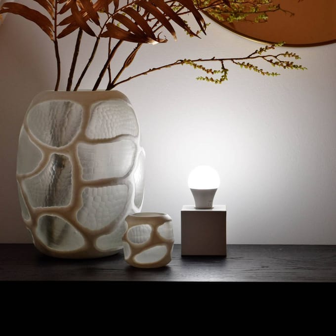 Calex Slimme Lamp - Set van 2 stuks - Wifi LED Verlichting - E27 - Smart Lichtbron - Dimbaar - RGB en Warm Wit - 9.4W