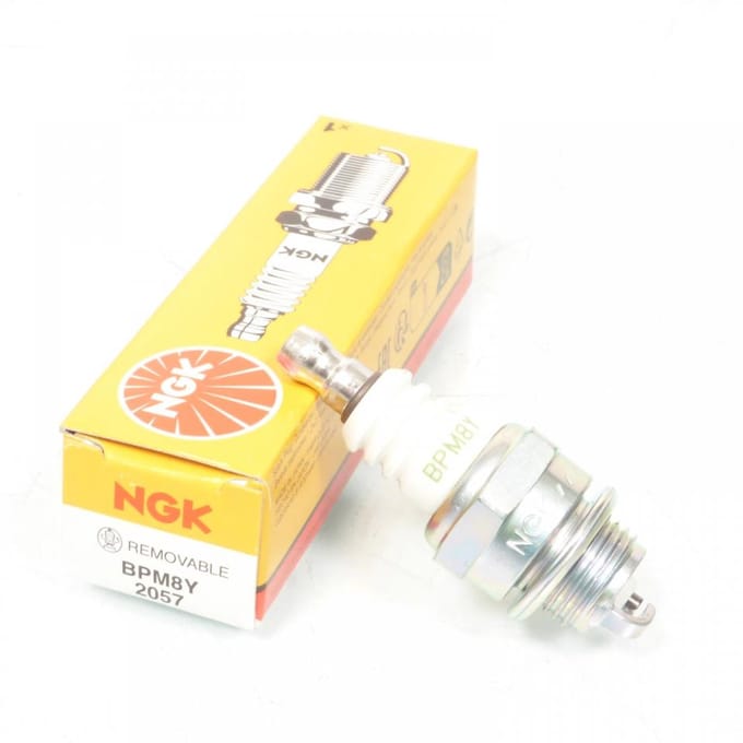 Bougie d'allumage NGK pour Auto BPM8Y / 2057 Neuf
