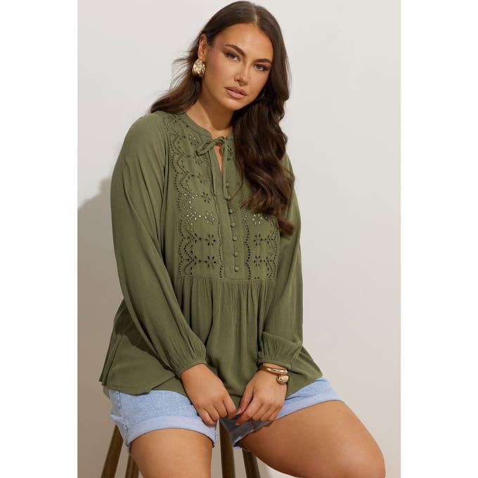 Yours Khaki Groene Broderie Anglaise Blouse Met Strikhals Size 48