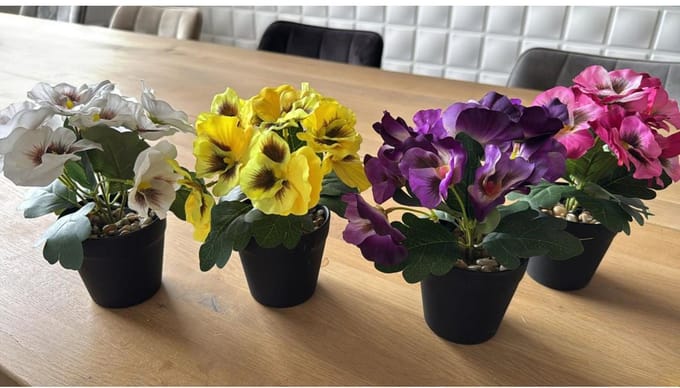 OttoSimon viooltje speelgoed bloem in plastic pot 21cm multicolor decoratie.