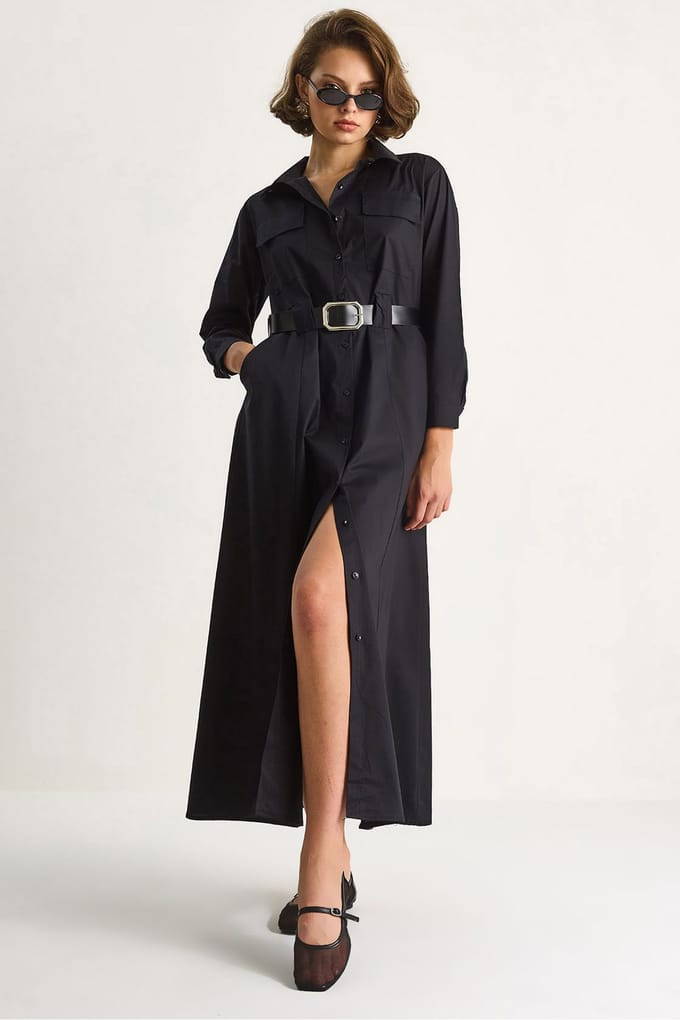 Maxi-jurk met lange mouwen, knoopsluiting en overhemdkraag