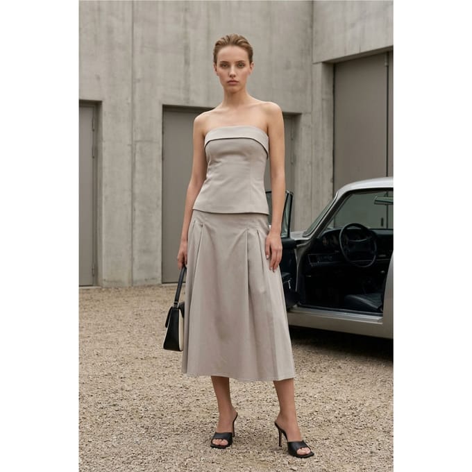 Strapless Blouse en Hoge Taille Midi Rok Set