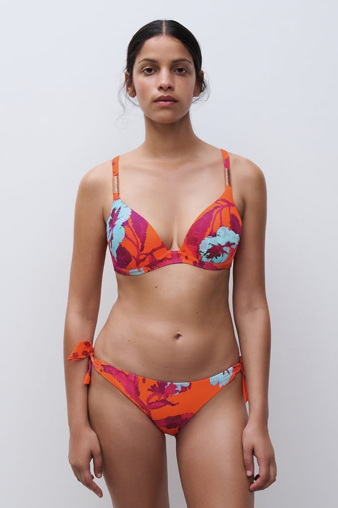 Chantelle Icon - bikinitop - maat 75B - painted flowers - C16VNP-A01