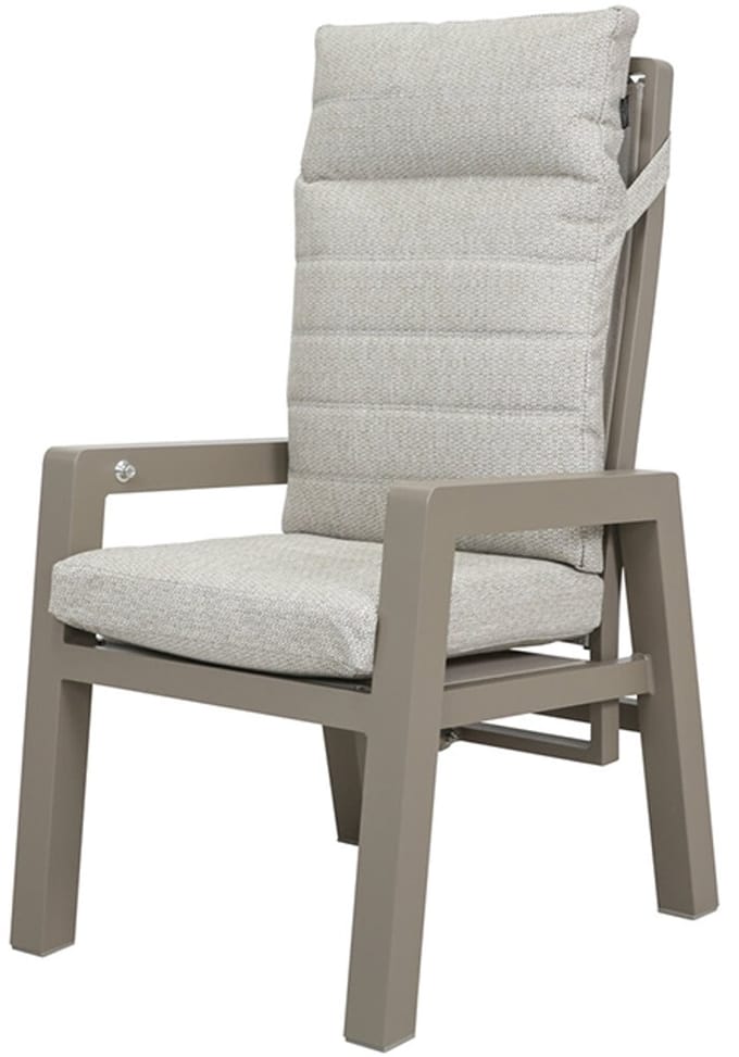 Valerie pump chair