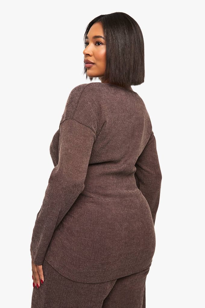 boohoo Dames Plus lange mouw wikkeltop | Chocolate | Maat: 22