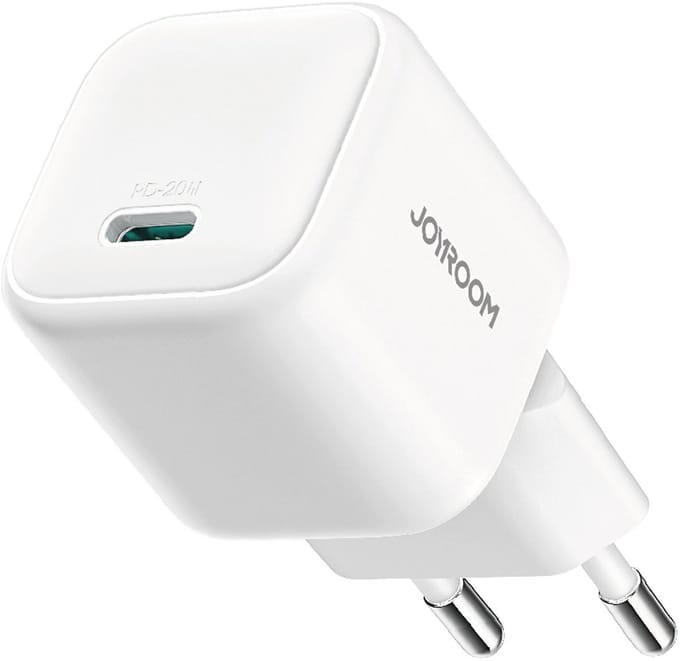 Joyroom JR-TCG08 GaN Mini 20W mains charger (white)