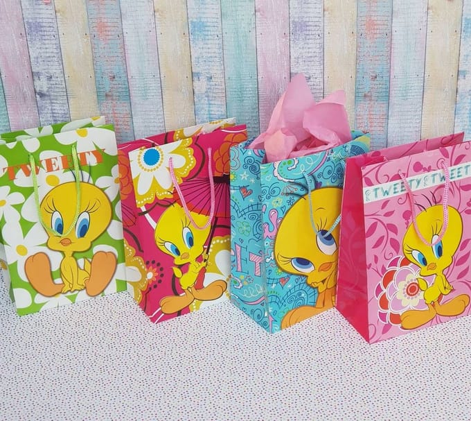 4 stuks cadeau zakjes - giftbag Tweety 18x13x8 cm