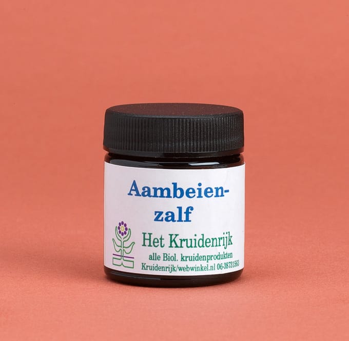 Helmkruidzalf - bij aambeien en spadaders 30 ml(was aambeien zalf)