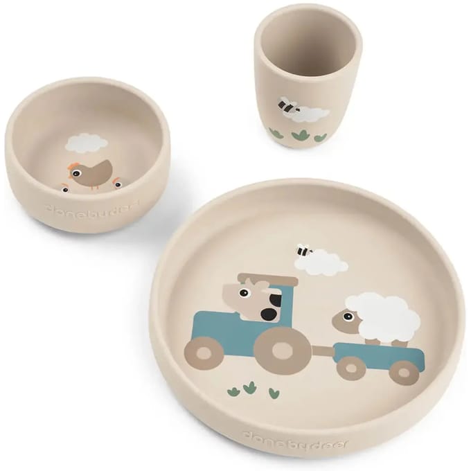 Done by Deer stick & stay babyservies set tiny farm sand