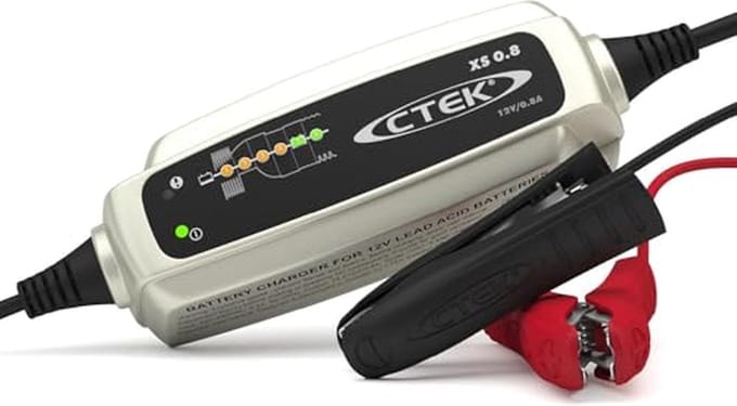 Acculader - Batterijlader Onderhoudslader - Batterij Onderhoud - 6-traps Laadprogramma - 12 Volt - Zwart