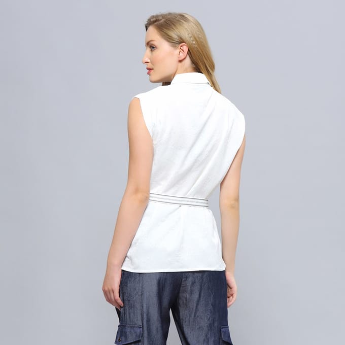 Mouwloos trimmentshirt