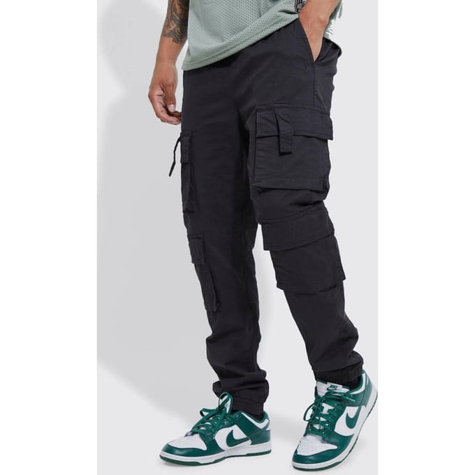 Elastische taille, multi-cargo zakken, slim fit jogger | Black | Size Medium