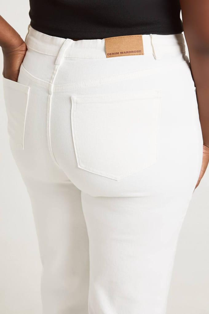 boohoo Dames De Plus Size Hoge Taille Rechte Pijp Jeans | Wit | Maat: 26/30L