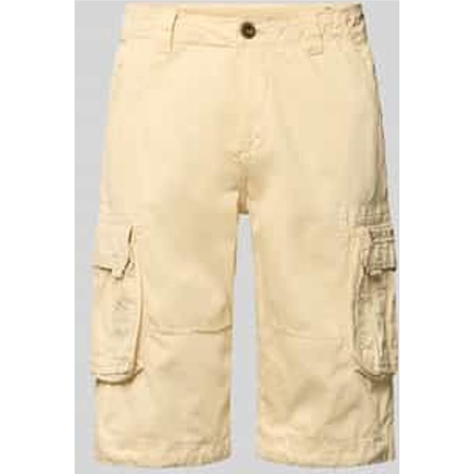 Bermuda's met klepzakken en logostitching