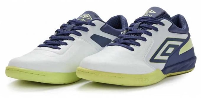 Umbro Chaleira Iii Pro Zaalschoenen Wit EU 42