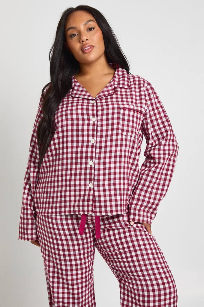 boohoo Dames Plus Soft Touch Gingham longarmhemd en broek pyjamaset | Bordeaux Rood | Maat: 48