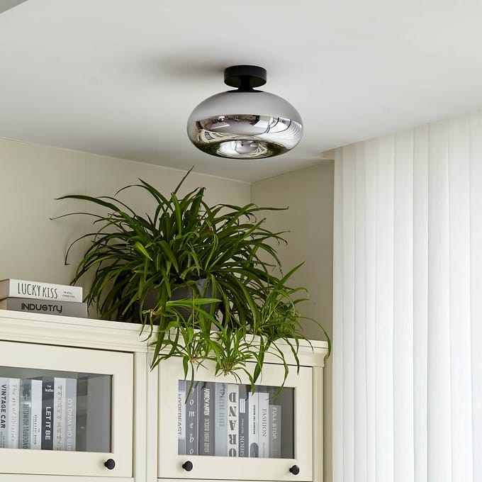 Lindby - plafondlamp - 1licht - Metaal, glas - H: 19 cm - E27 - zwart, rookgrijs